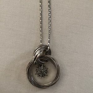 Very Cool! Attractive Spheres Necklace with Ginger Snap Rhinestone Star